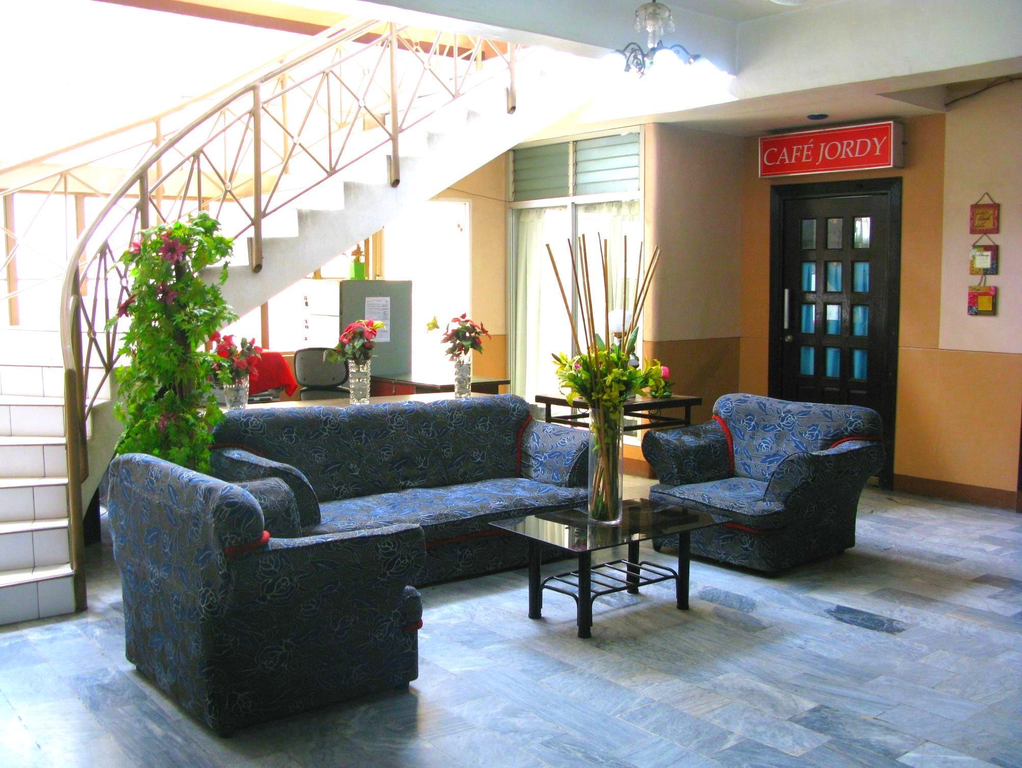 โรงแรมจีวี ดาเวา Davao ภายนอก รูปภาพ